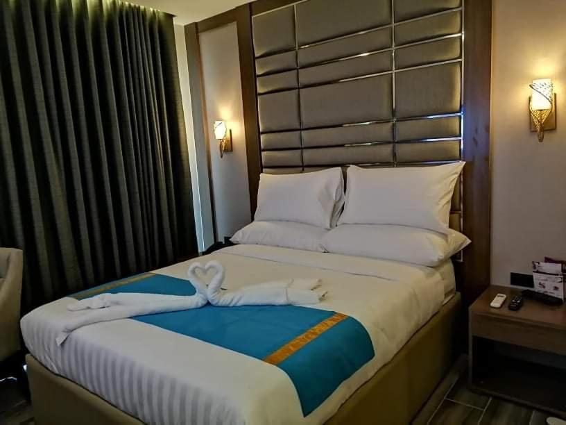 El Vistra Hotel آنغلوس المظهر الخارجي الصورة
