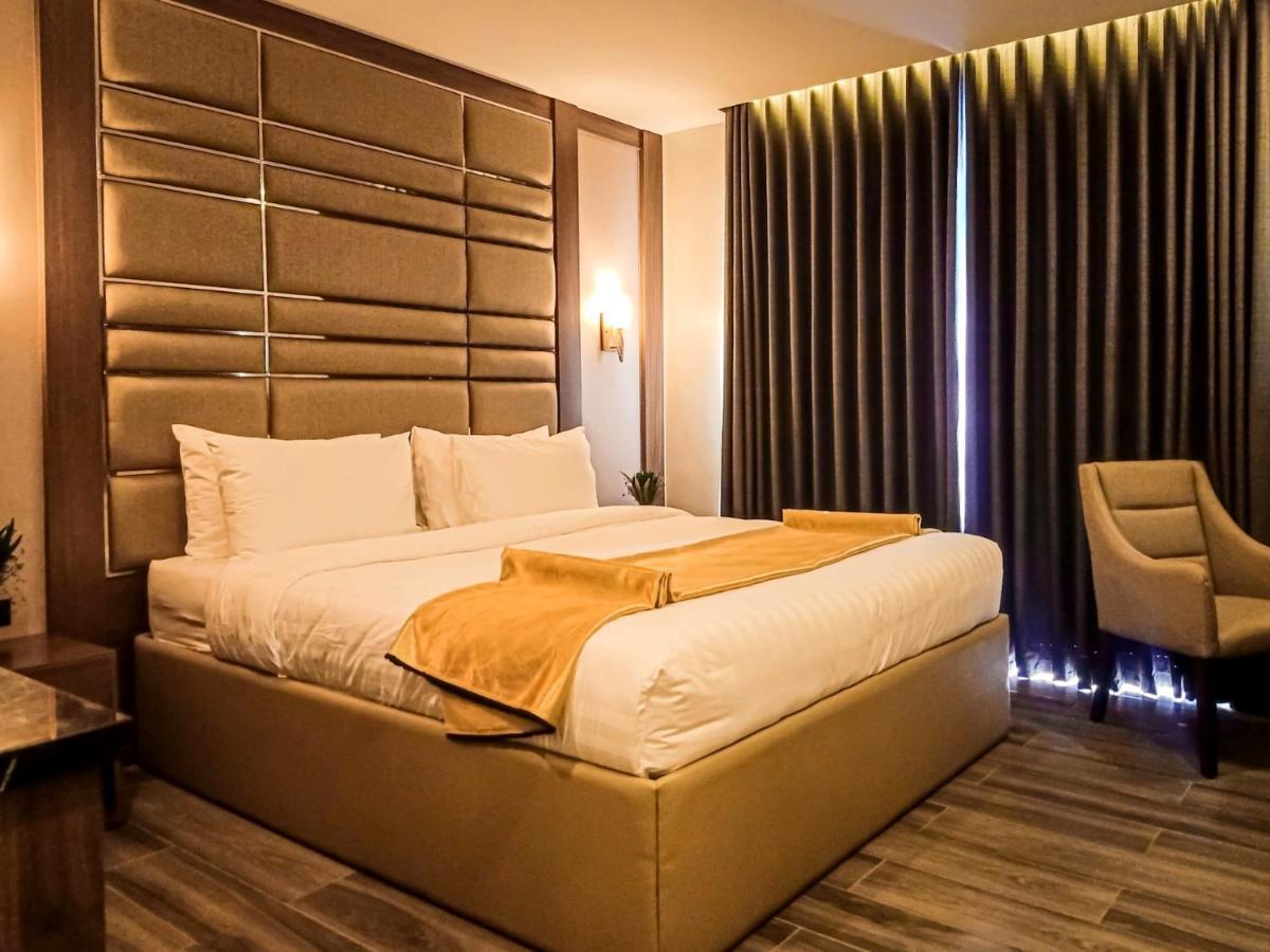 El Vistra Hotel آنغلوس المظهر الخارجي الصورة
